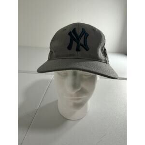 Vintage 90’s New York Yankees Hat One Size Gray and Black
